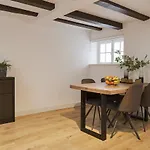 Canal Garden Apartments I By Vgw
