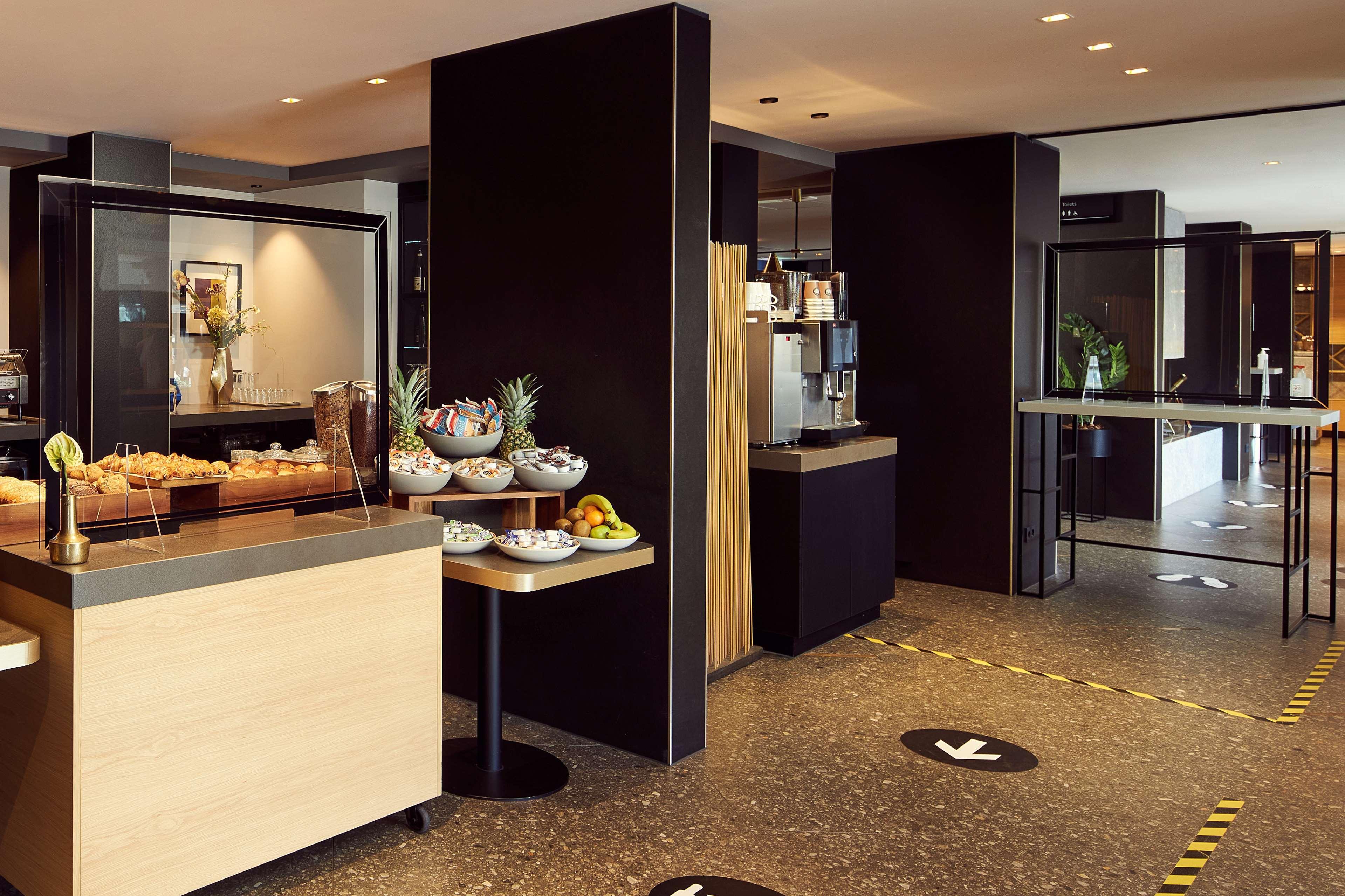 Park Plaza Hotel