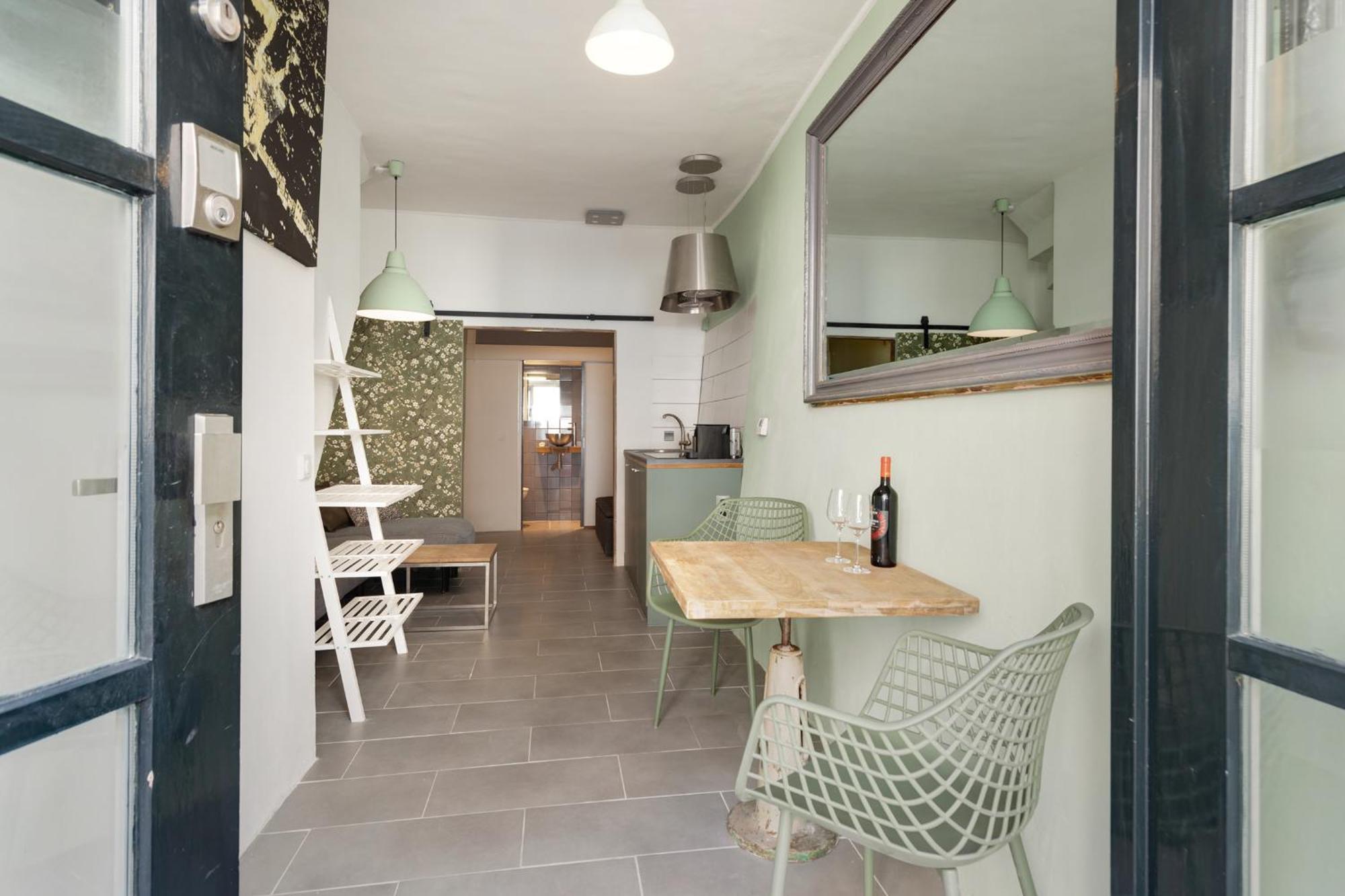 Apartamento Beautiful In Vibrant Center *