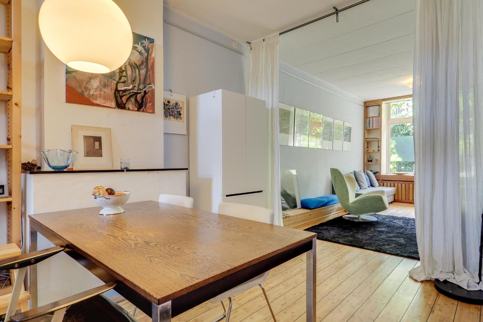 Your Space In Utrecht, Private With All Facilities, Living Among The Locals Guesthouset