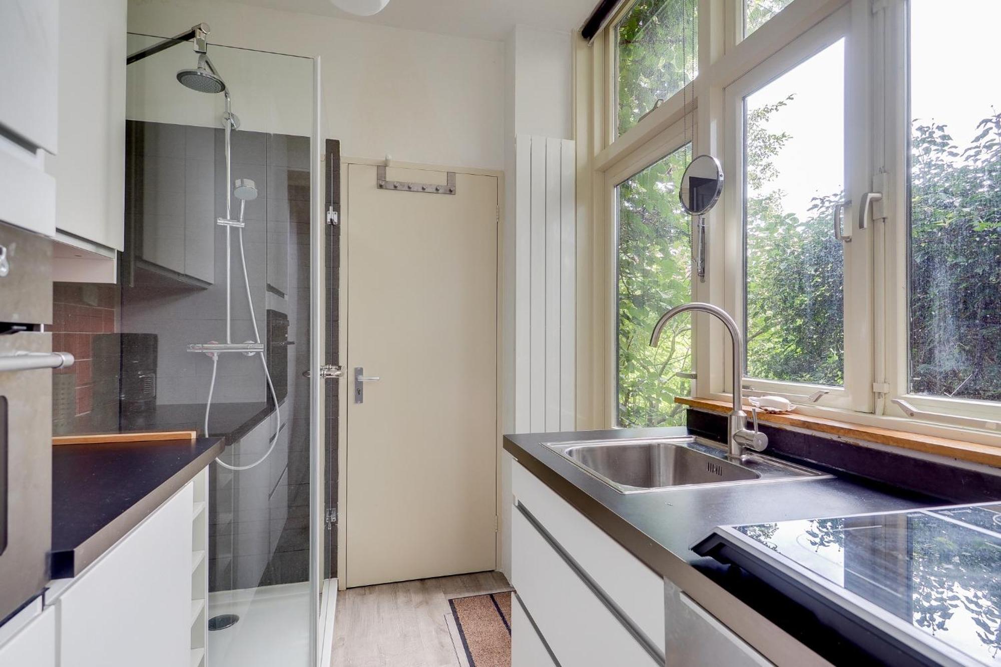 Your Space In Utrecht, Private With All Facilities, Living Among The Locals Guesthouset Utrecht