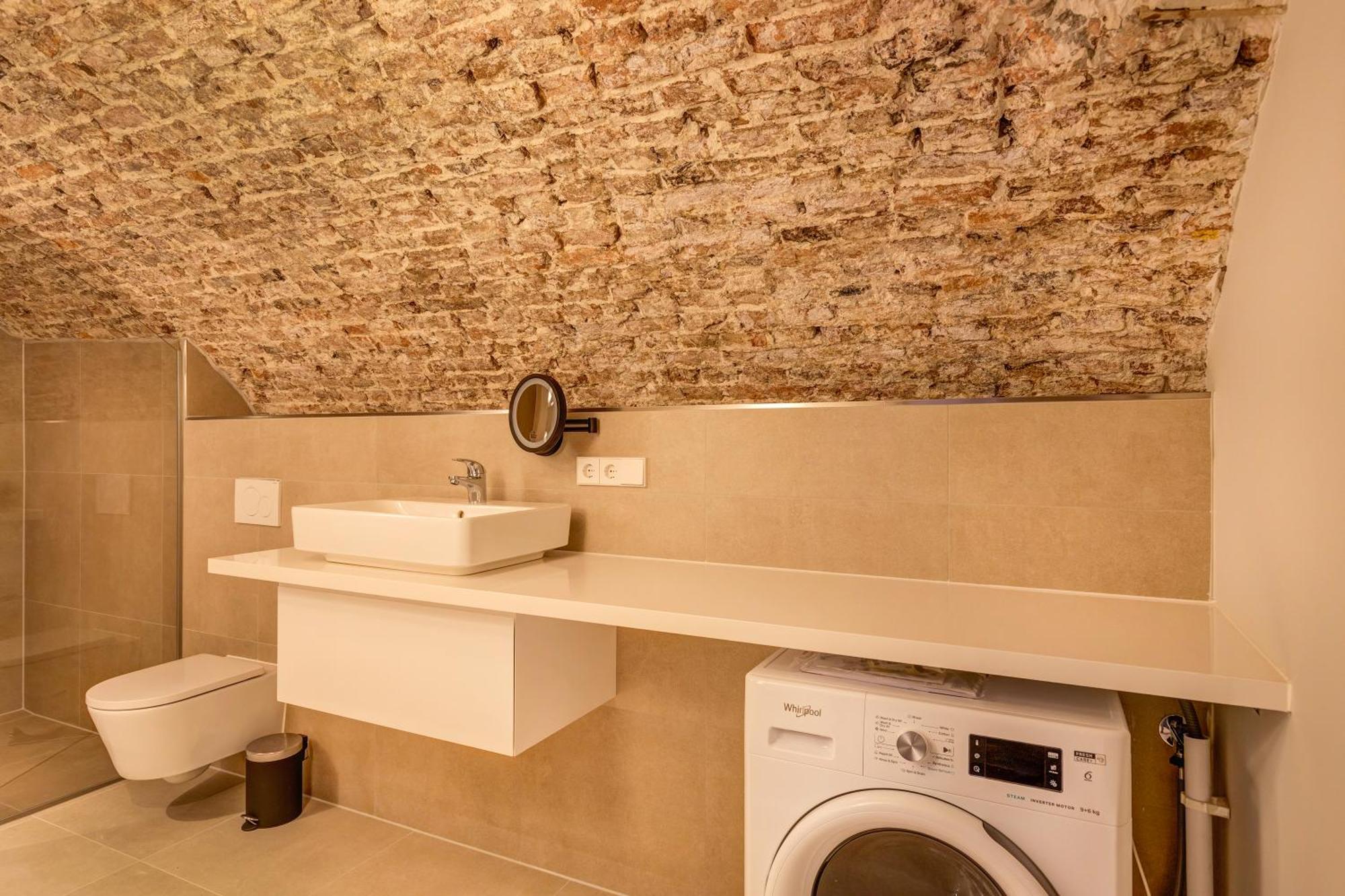 Holiday home Luxurious Renovated In Center With View On The Old Canal *