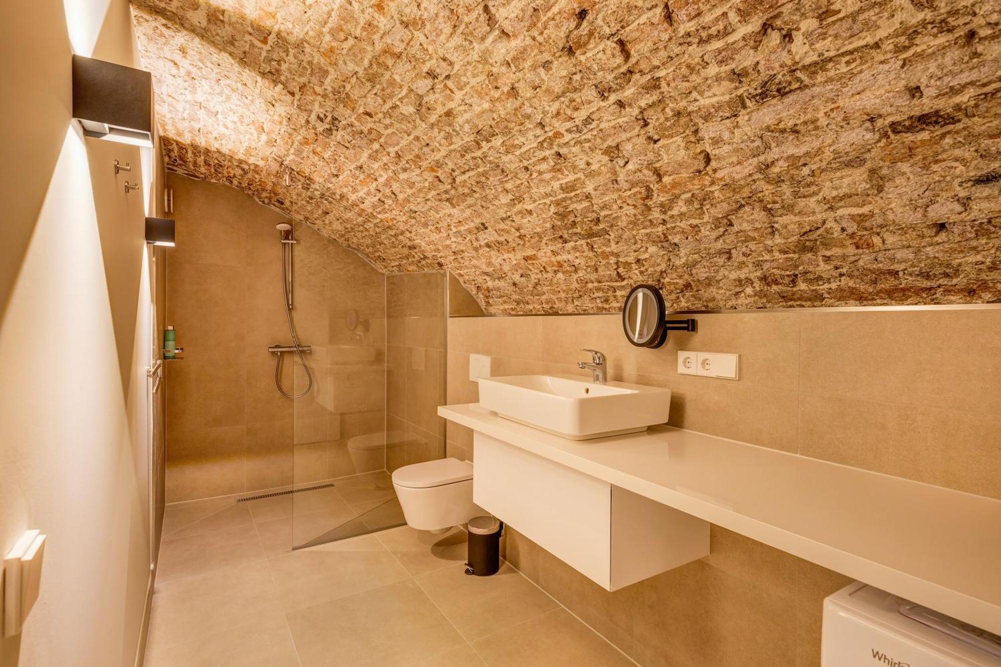 Luxurious Renovated In Center With View On The Old Canal Holiday home Utrecht