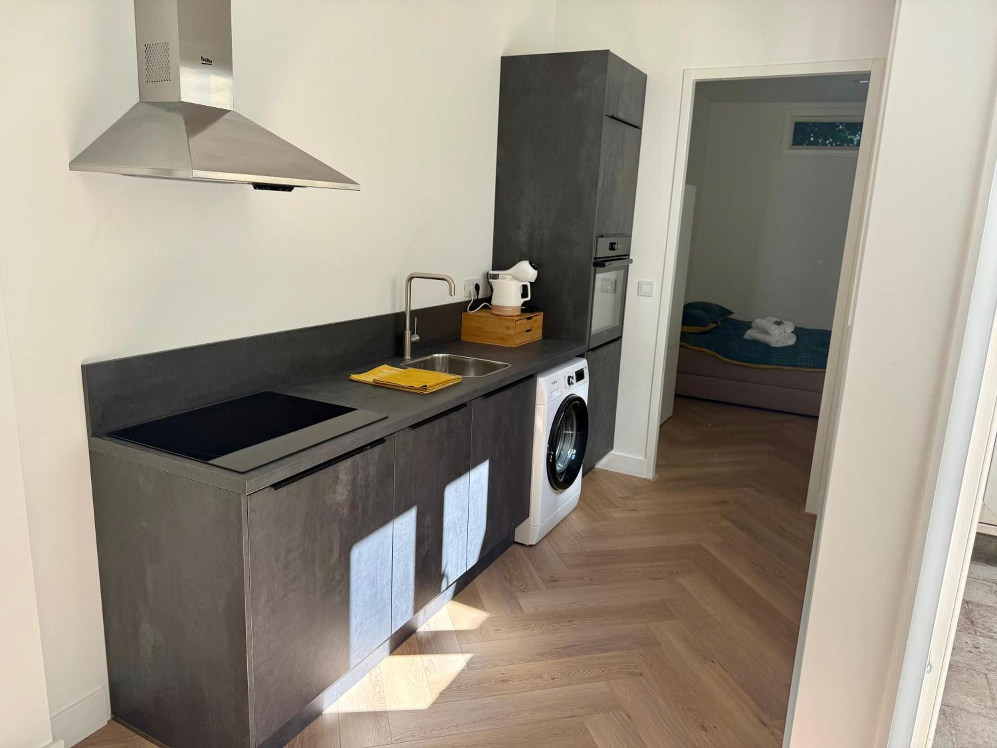 Sunshine Apartment *