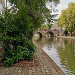 Werfkelder Aan De Oudegracht