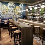 Court Hotel Utrecht City Centre