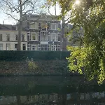 Cosy Penthouse With Rooftop Canalhouse-Majestic