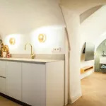 The Stork - In Luxe Logeren Aan De Oudegracht, Centrum Utrecht