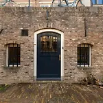 2 Luxurious Canal Apartments In Utrecht
