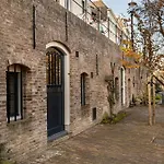Luxurious Canal Apartment In Utrecht A Location