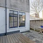 M&M Apartment