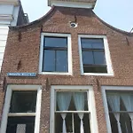 Nando\'S B&B Utrecht City Centre