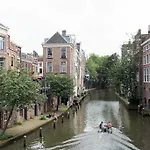 Leidsekade Apartment