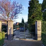 Eschersingel Home