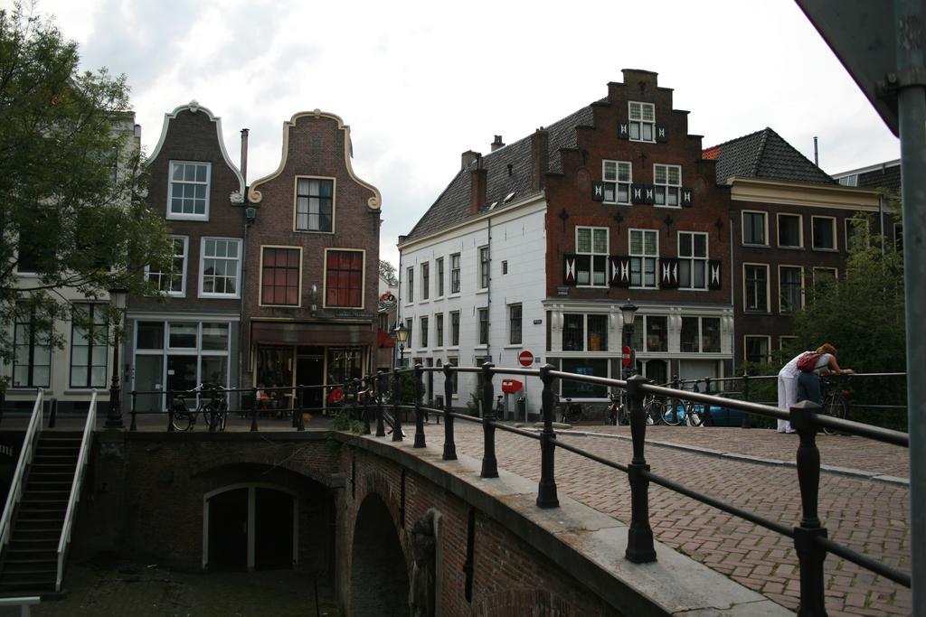 Tussen Spoor En Singel Acomodação com café da manhã 