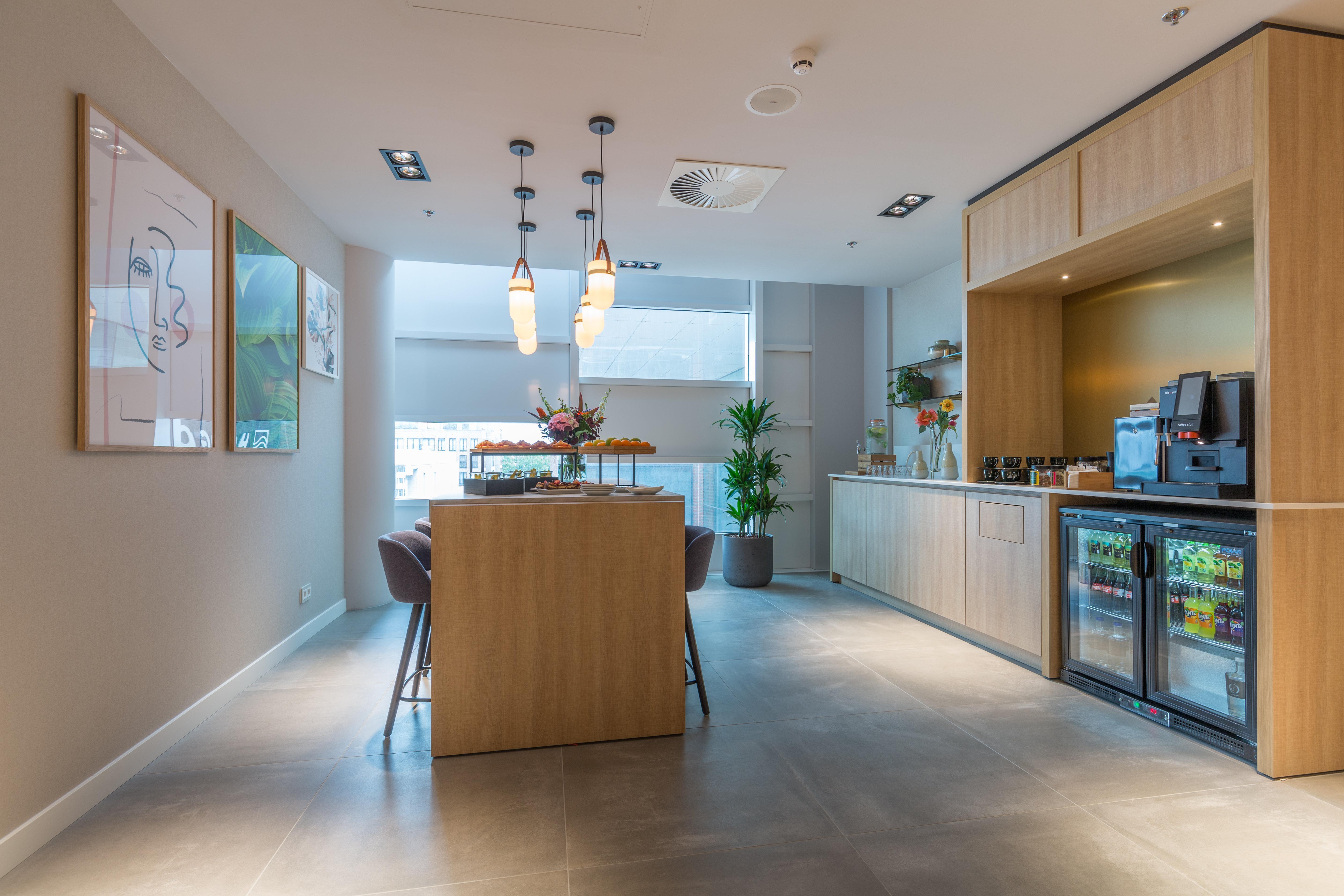 Crowne Plaza - Station By Ihg Hotel 4*
