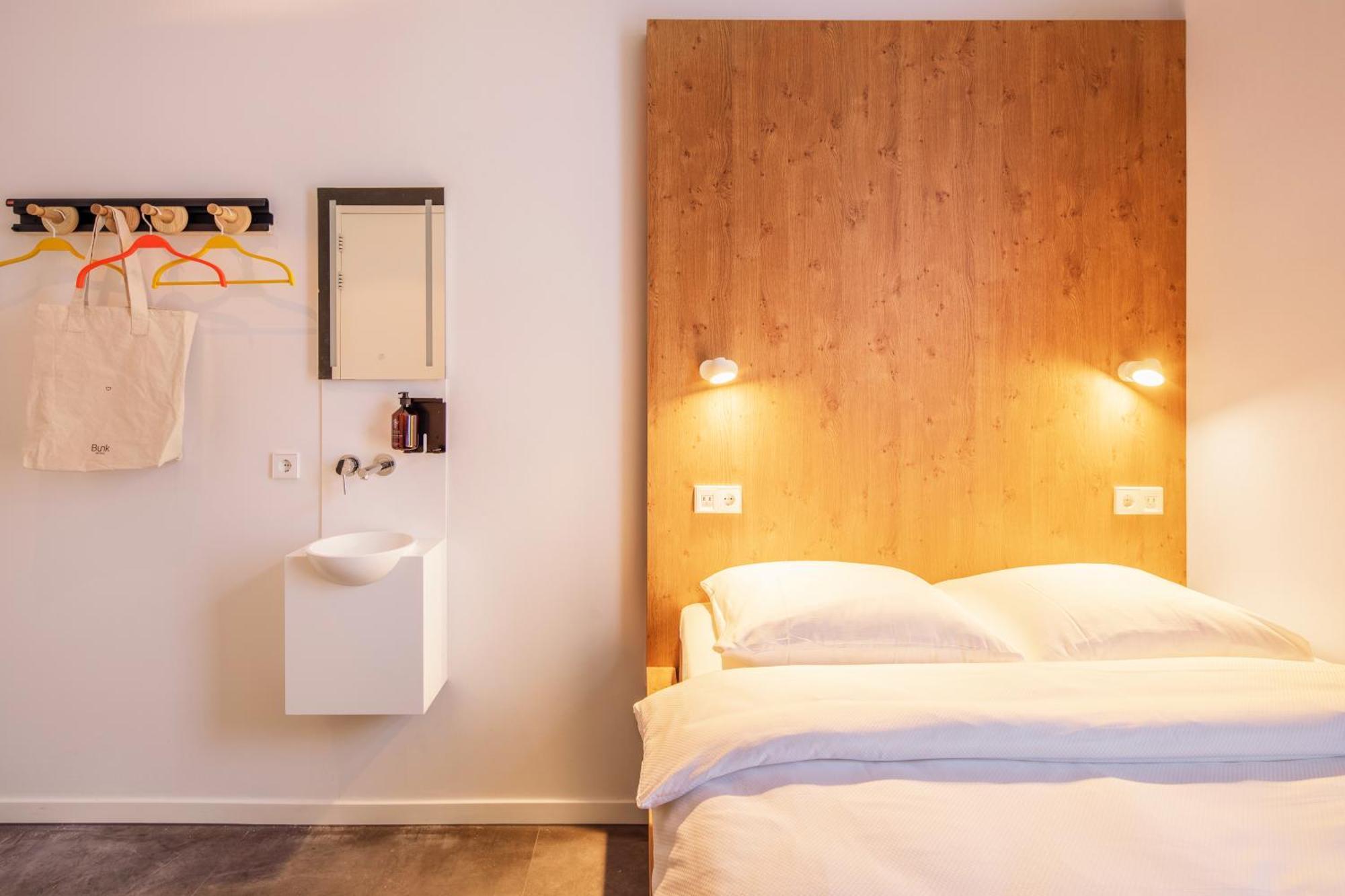 Hostel Bunk