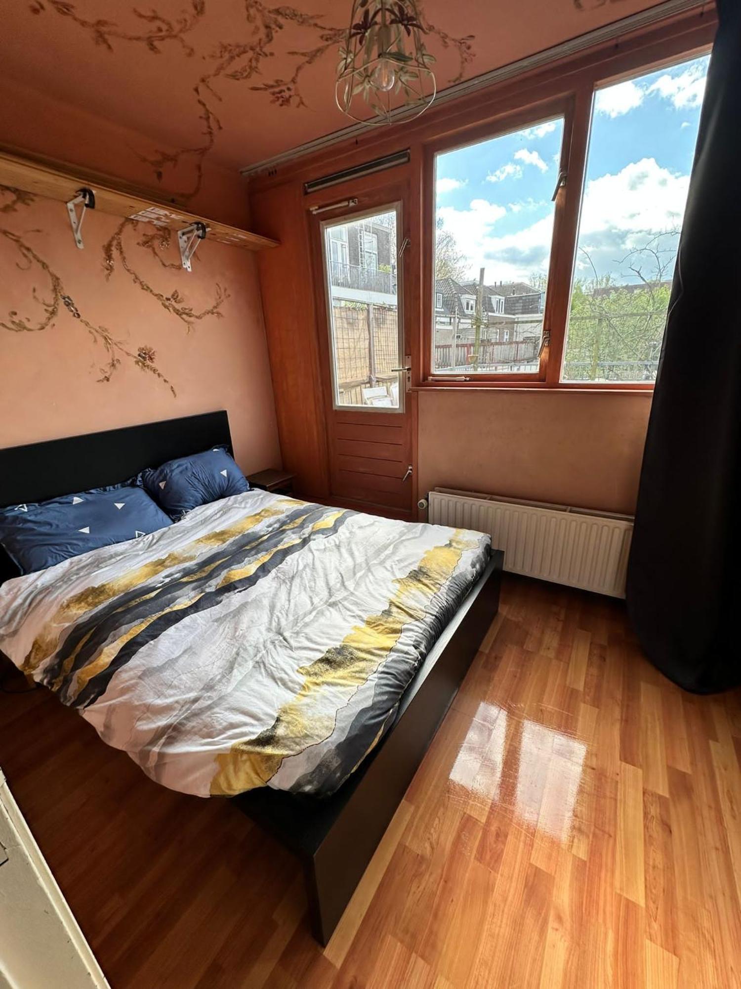 Homestay Double Bed Utrecht