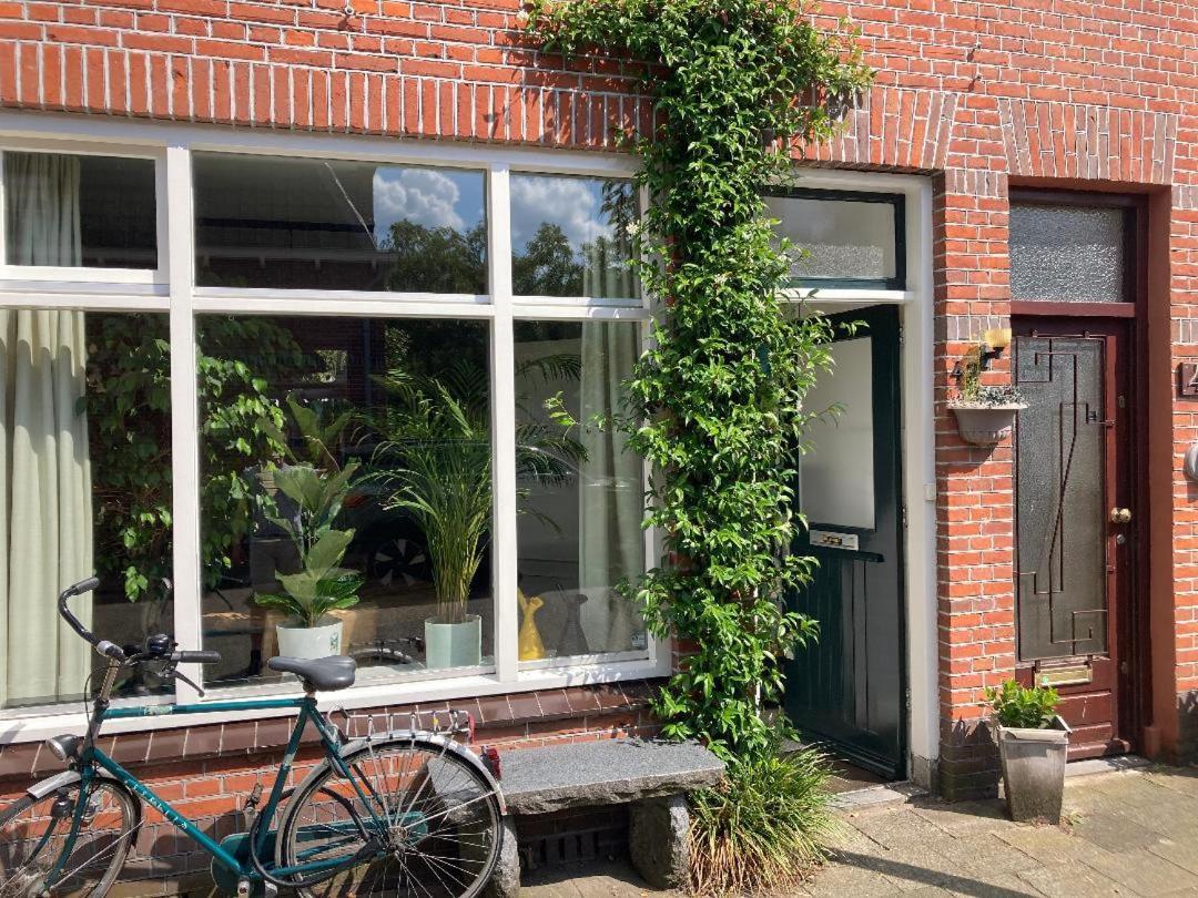 Charming Little Palace Near The Center But Only Exactly Bookable From 17 July 27 July * Utrecht