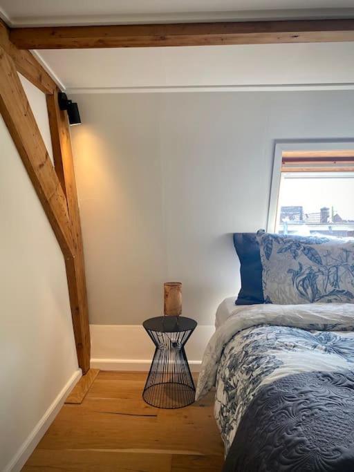 Apartment Cosy Penthouse With Rooftop Canalhouse-majestic *