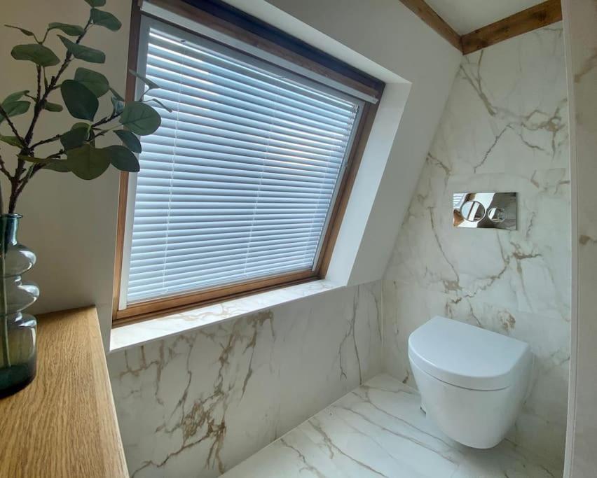 Cosy Penthouse With Rooftop Canalhouse-majestic * Utrecht