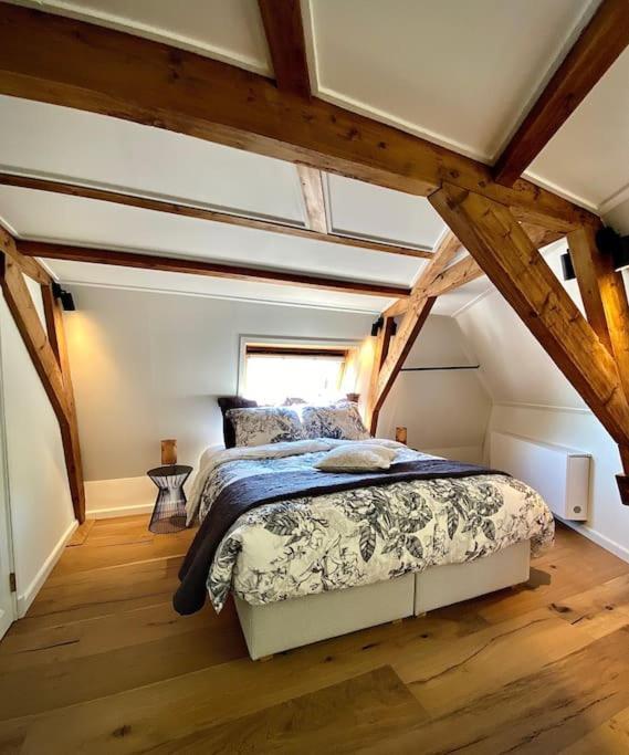 Cosy Penthouse With Rooftop Canalhouse-majestic * Utrecht