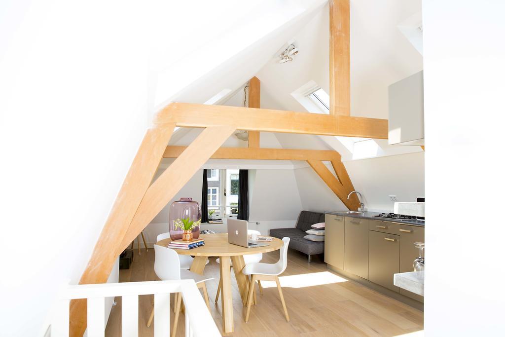 Apartment Canal By H.c.a Utrecht