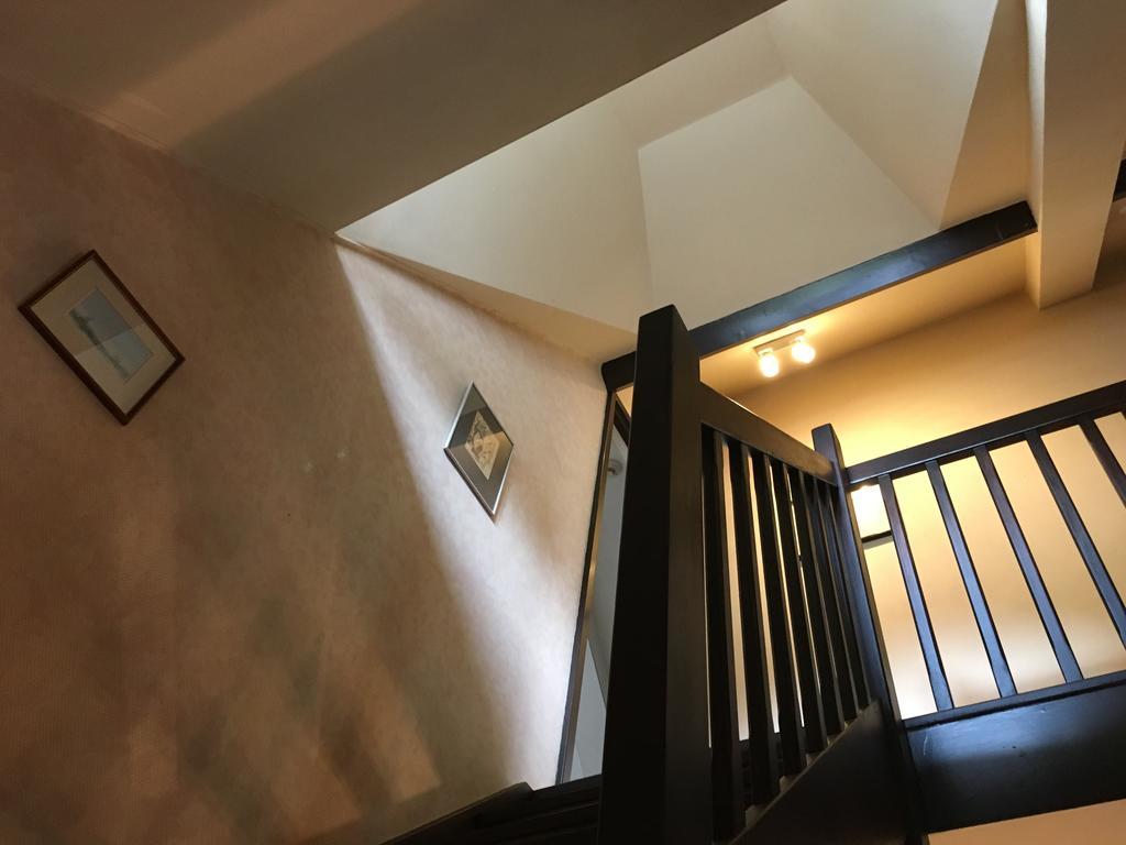 Eschersingel Home