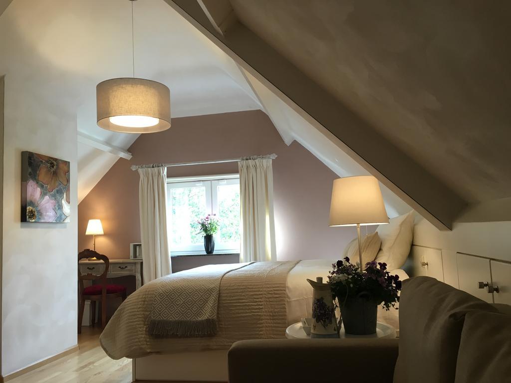 Eschersingel Home