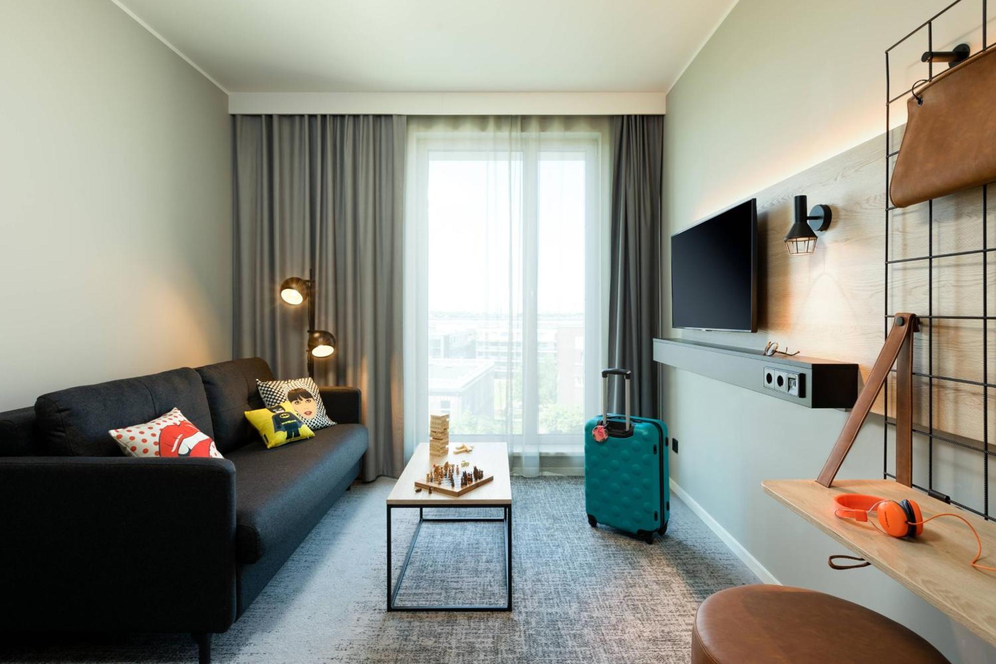 Moxy Hotel 3*