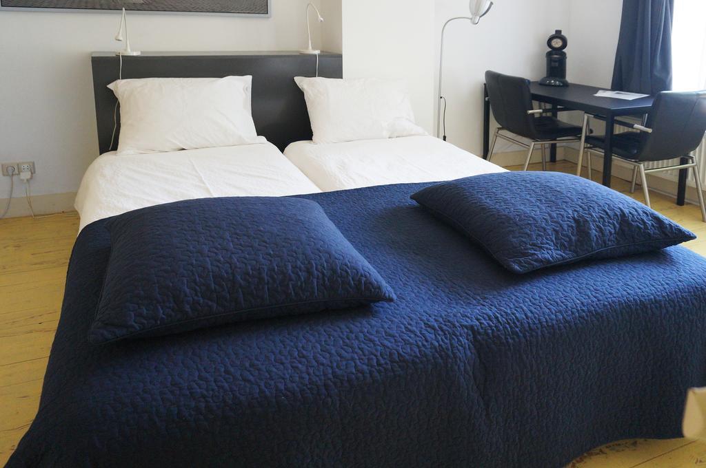 Bed & Breakfast Tussen Spoor En Singel *