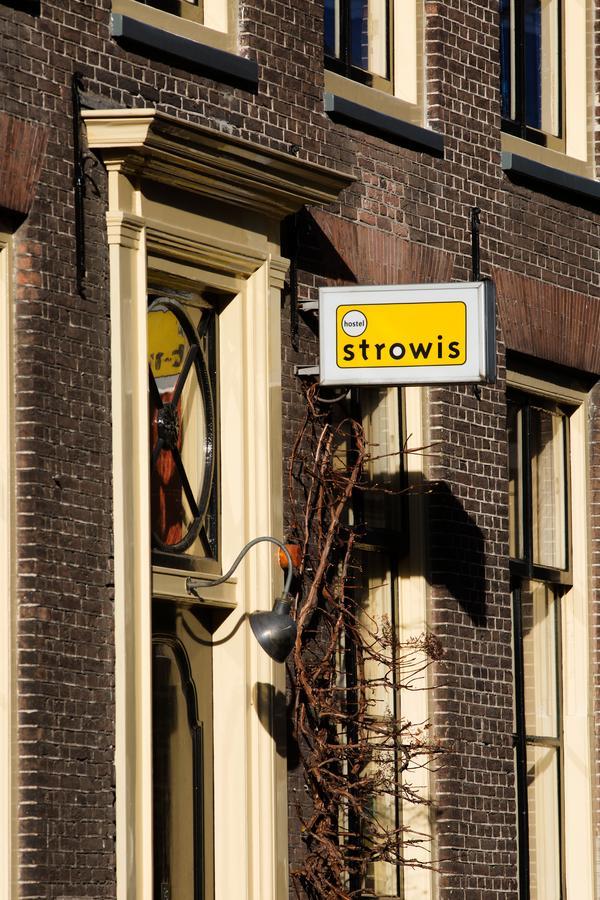 Strowis Hostel *