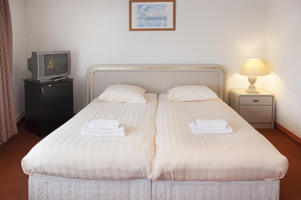 Hotel Economy