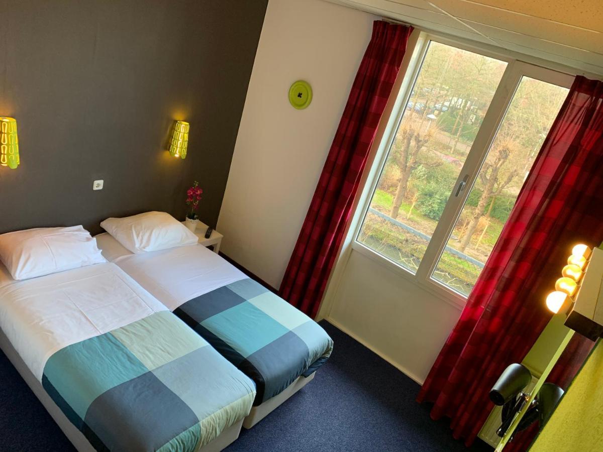 Hotel Oorsprongpark Centre 2*